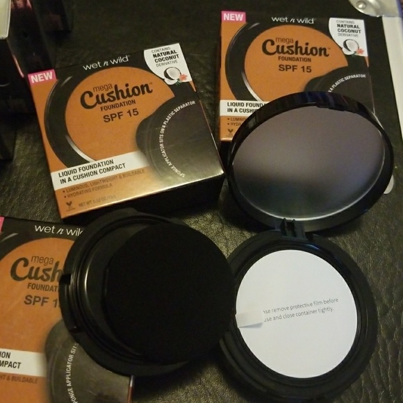 Wetnwild mega cushion foundation 4 pack lot new - Picture 2 of 2